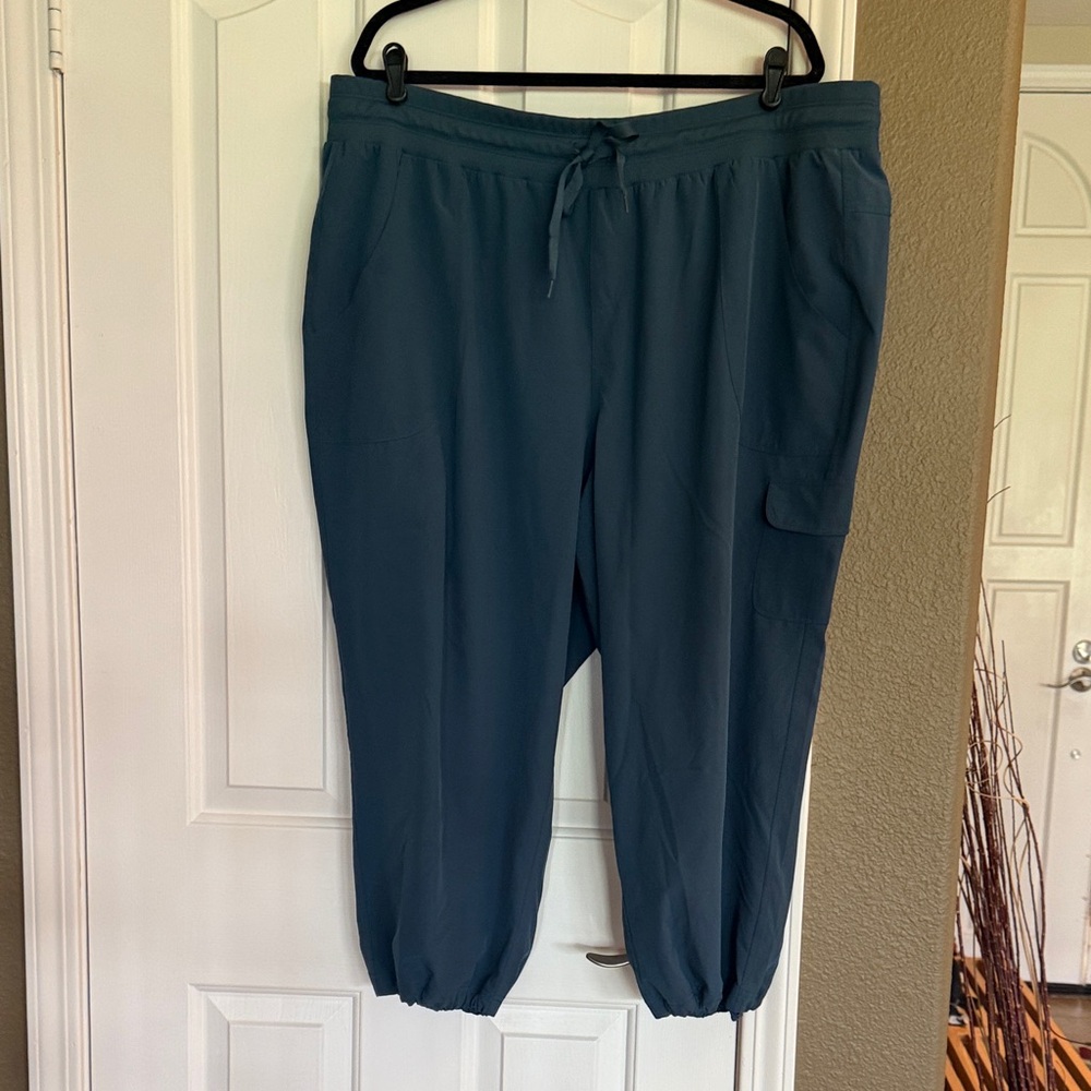 RNX Teal Blue Jogger capri pants